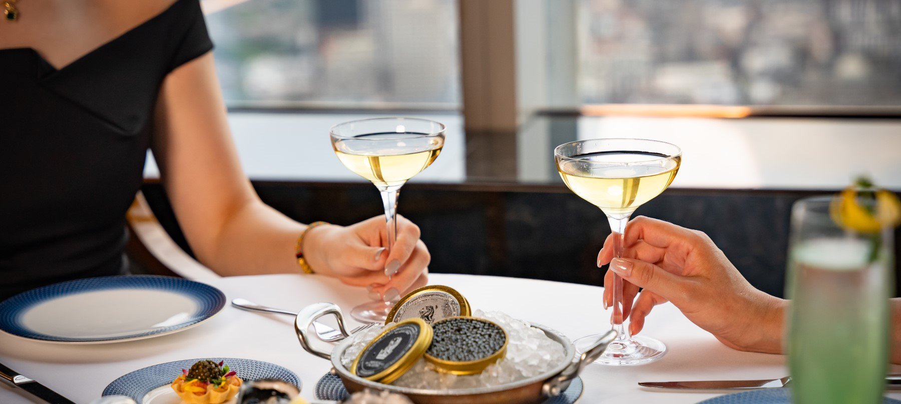 Welcome to AURA Lounge